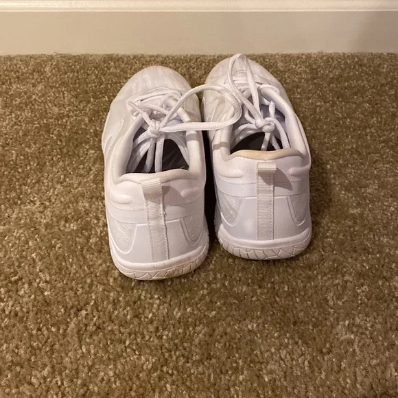 Women’s BCG Layout 2.0 Cheer Shoes White 10 - Picture 3 of 5